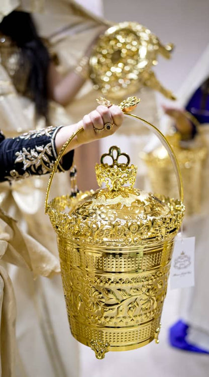 سطل حمام الذهبي الفاخر